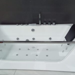 rectangular jacuzzi tub
